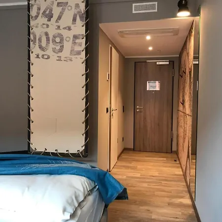 Harbr. Hotel